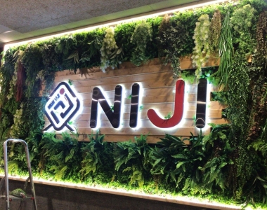 NIJI SUSHI - 日本餐馆发光字招牌及店内形象墙设计制作